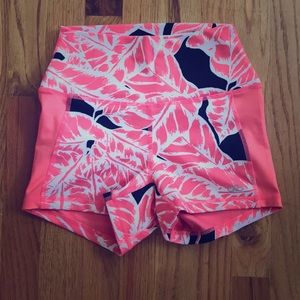 ALO hot pant work out shorts